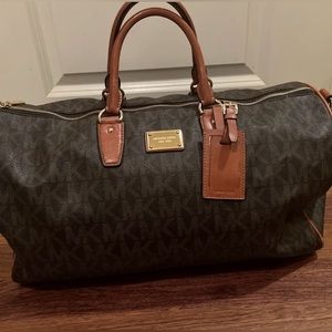 Gorgeous Michael Kors Jet Set Travel XL Duffle Weekender Luggage Logo Bag EUC
